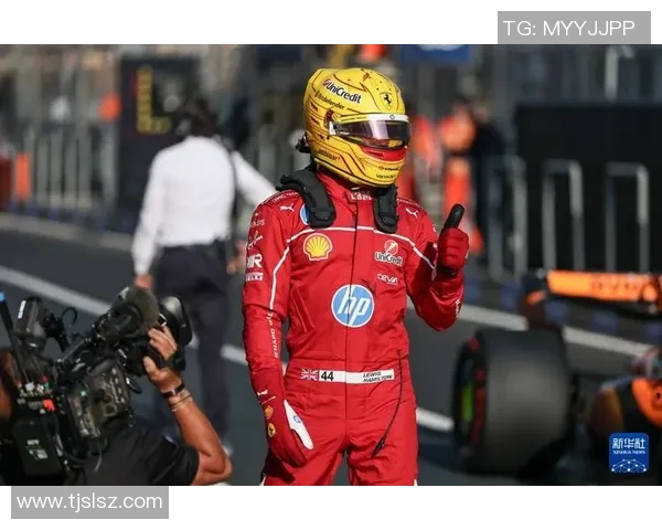 汉密尔顿再度登上F1领奖台 创造历史新篇章的精彩瞬间 汉密尔顿再度登上F1领奖台 创造历史新篇章的精彩瞬间