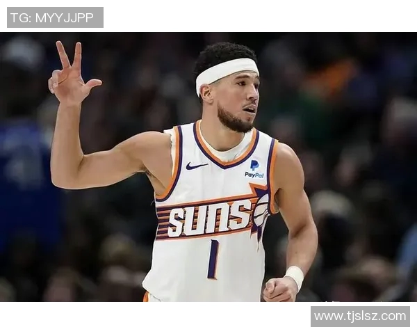 太阳赛场球员细节动作引发关注 球迷热议赛场微妙互动与心理战